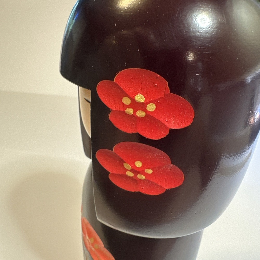 Vintage Kokeshi Japanese Wooden Doll 9 Inches Tall - Picture 4 of 8